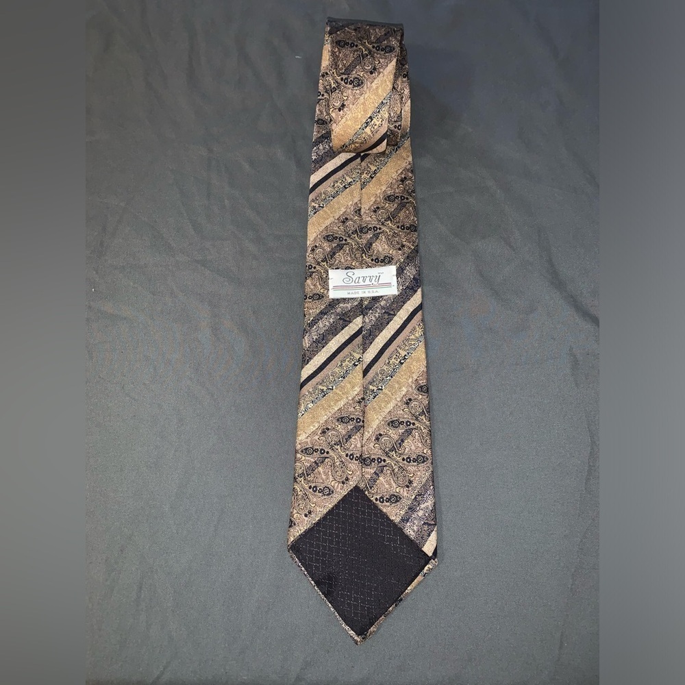 Rare Vintage Savvy Men’s Neck Tie 100% Silk 56in Amazing Design made in USA